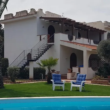 2-casa Sul Mare Con Piscina Vicino Cefalu Campofelice Di Roccella